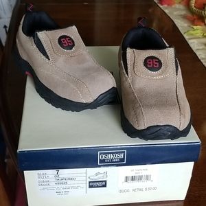 ❤❤❤ Boy's Size 7 OshKosh Suede Loafers